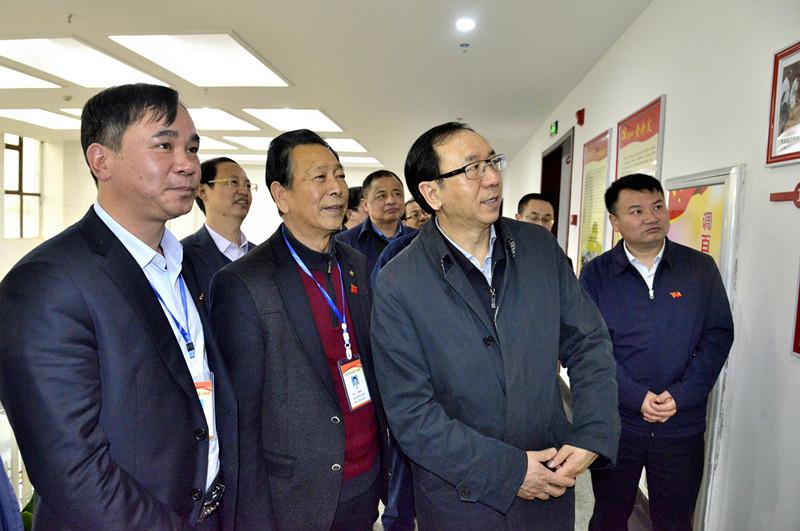 调解千家怨 温暖万民心——走进"黄新发工作室"