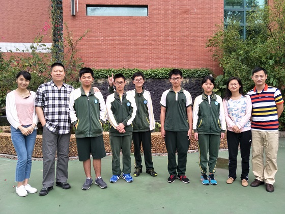 叶心怡, 温卓颖等同学分别获得2015年科技创新大赛一等奖.图片
