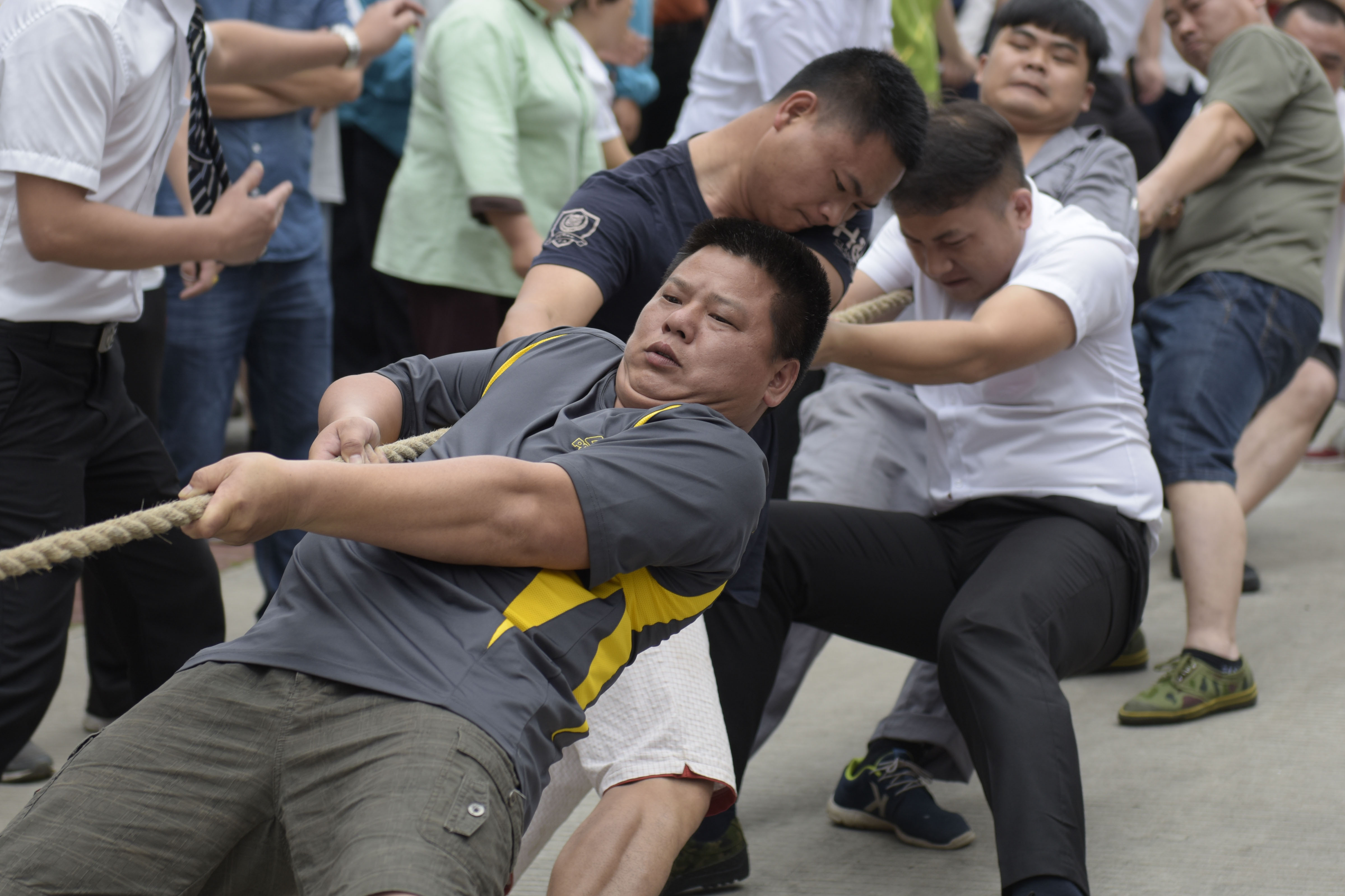 胖子聚会:大力士显神威!