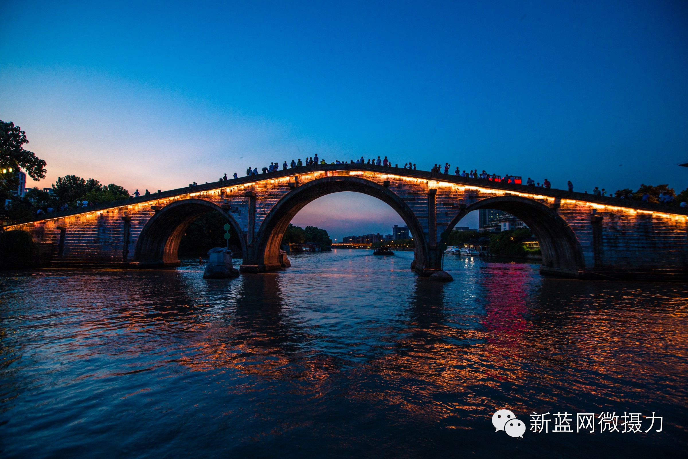 重庆观音桥CBD图片素材_免费下载_jpg图片格式_VRF高清图片500688122_摄图网