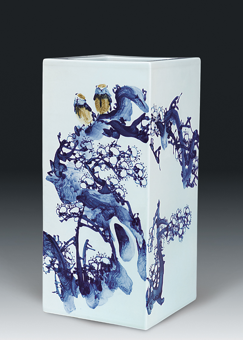 请双 击输入文字 中国陶瓷艺术大师黄杨作品 青花花鸟四方镶器