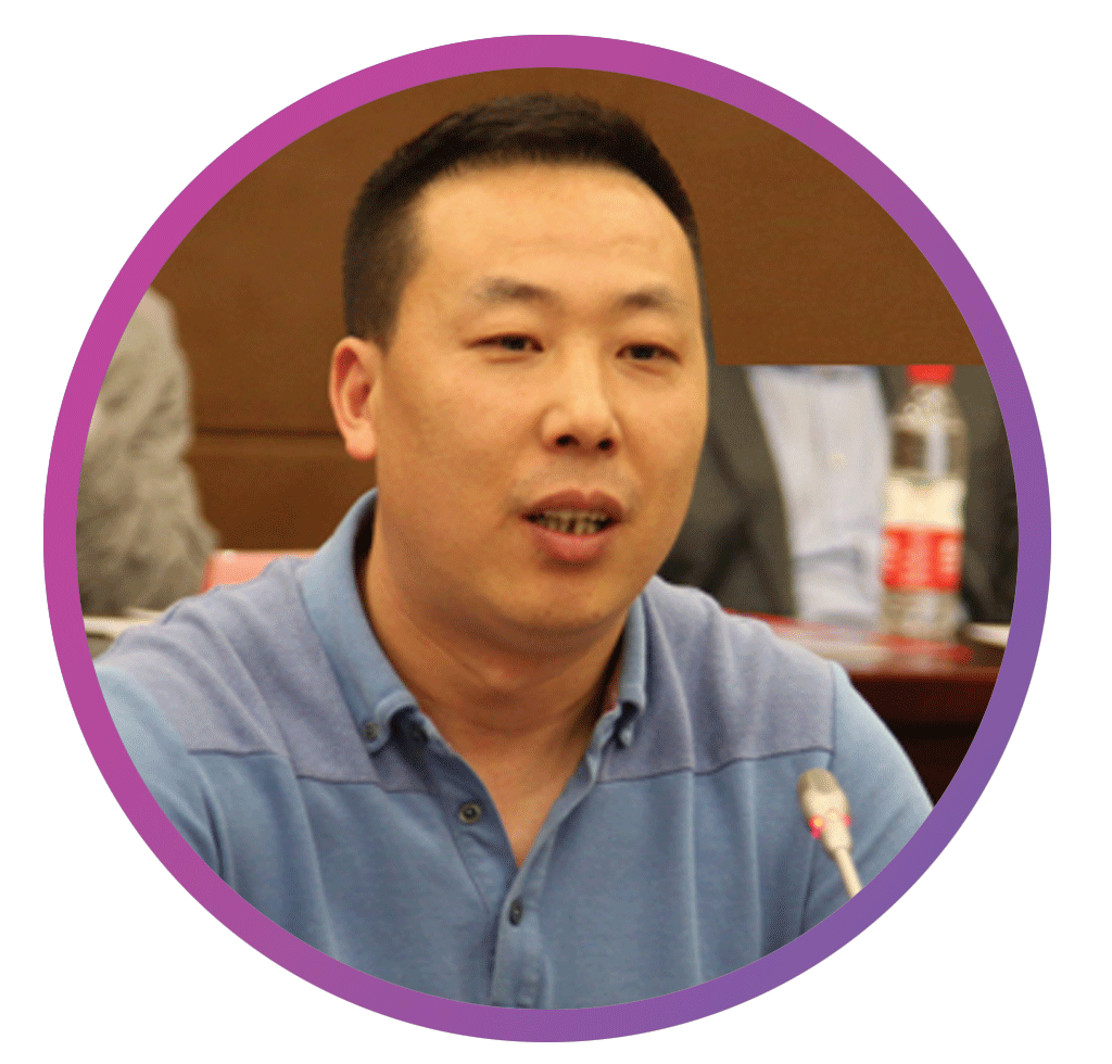 上海荣光实业有限公司甘肃荣光房地产开发有限责任公司董事长 李光文