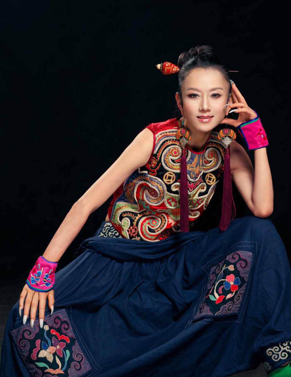 孔雀窝创始人& 品牌设计总监 杨丽燕女士(左) 与国