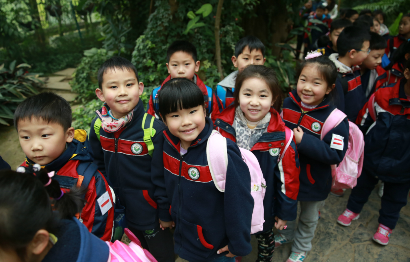 慧园街小学一(2)班"春游"