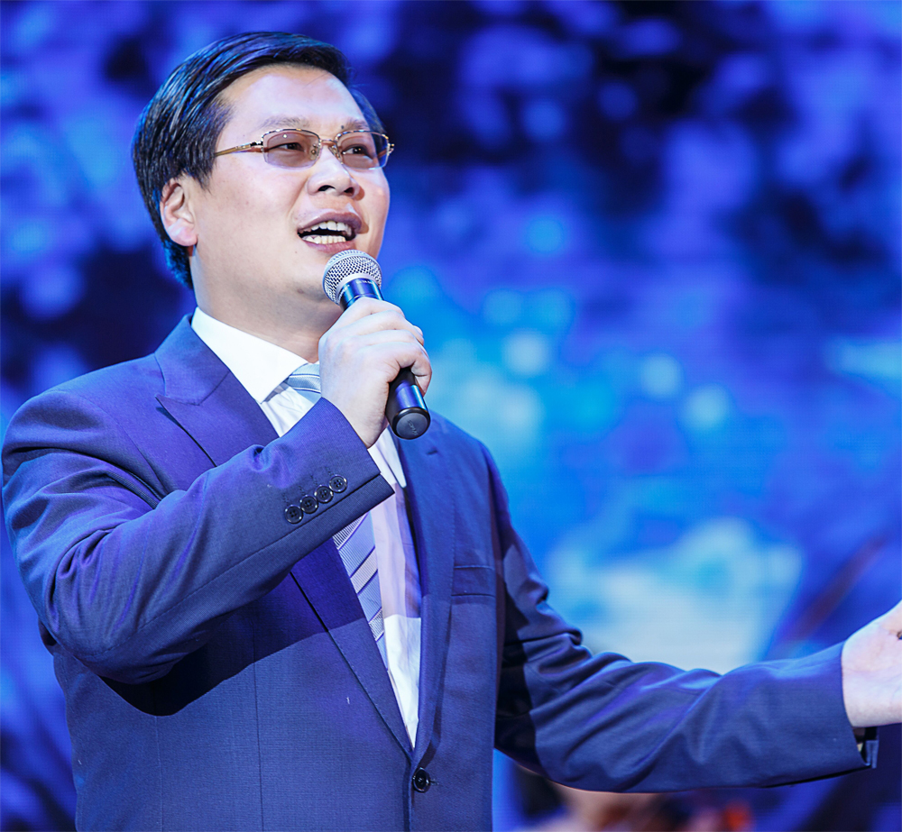 特邀嘉宾 special guest 人民日报环球人物杂志副总:杨晓东 萌豆网ceo