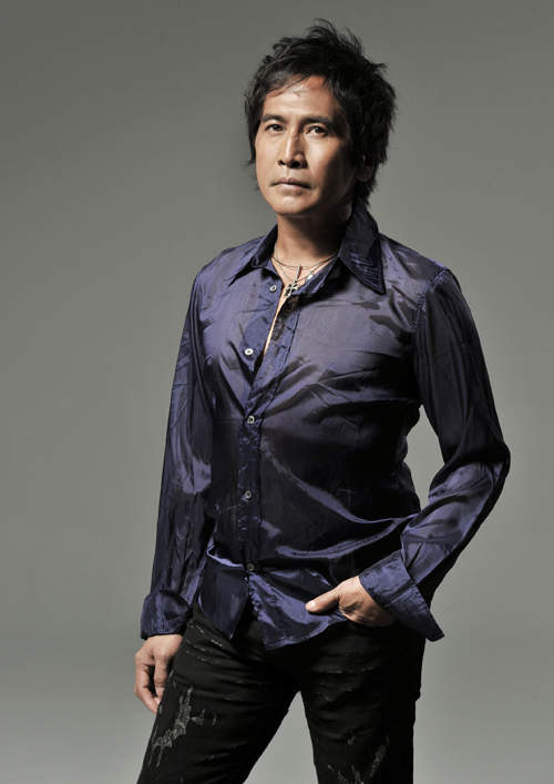 著名歌手齐秦送上视频祝福