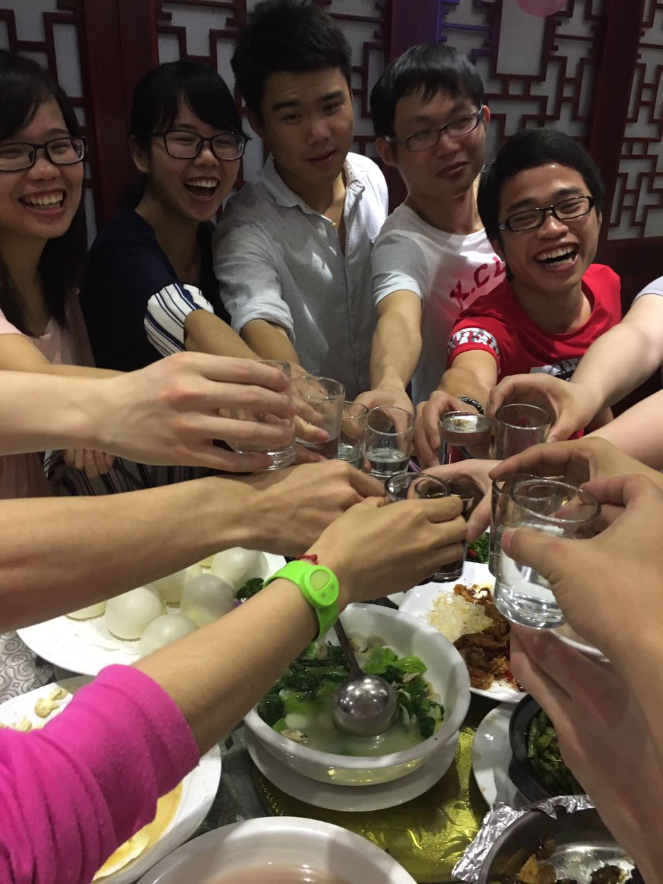 天龙泉毕业季—毕业聚餐,免费领酒