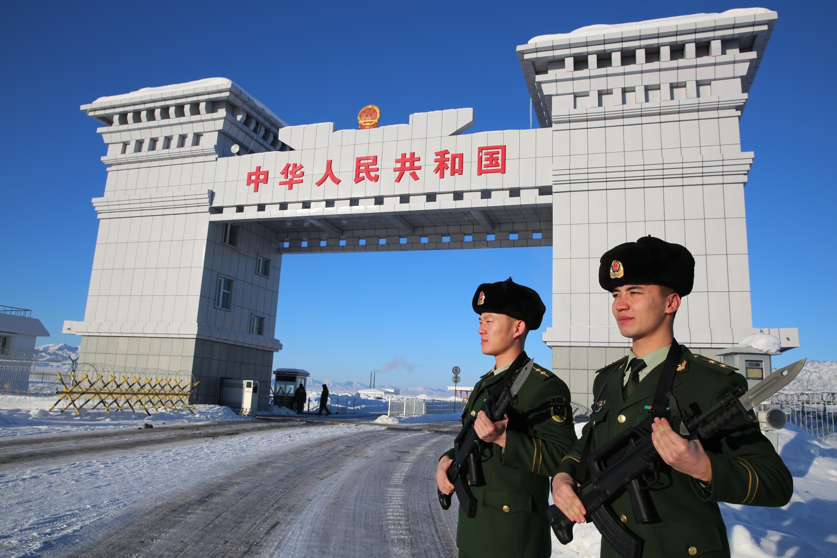 塔克什肯边防检查站2017年新春祝福