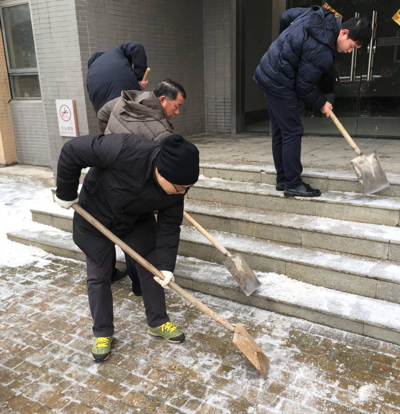 破冰除雪，我们在行动