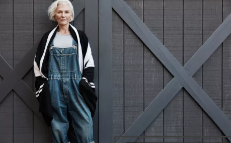 年龄不会阻挡美丽，中老年模特雅炫电视舞台秀，火热报名中